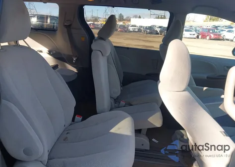 2013 Toyota Sienna Le V6 8 Passenger from USA, damaged, VIN 5TDKK3DC5DS331071